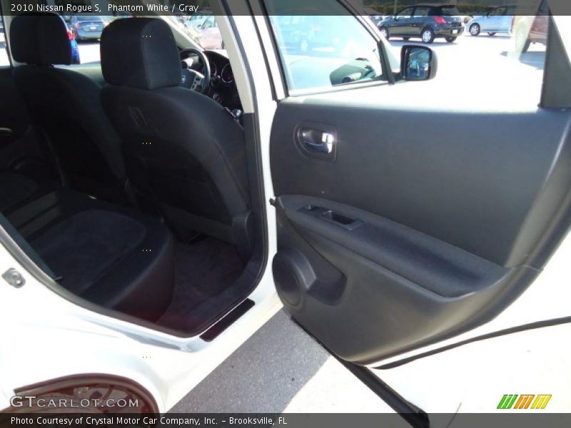 Phantom White / Gray 2010 Nissan Rogue S