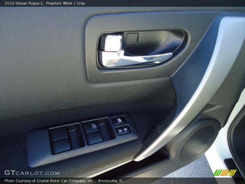 Phantom White / Gray 2010 Nissan Rogue S