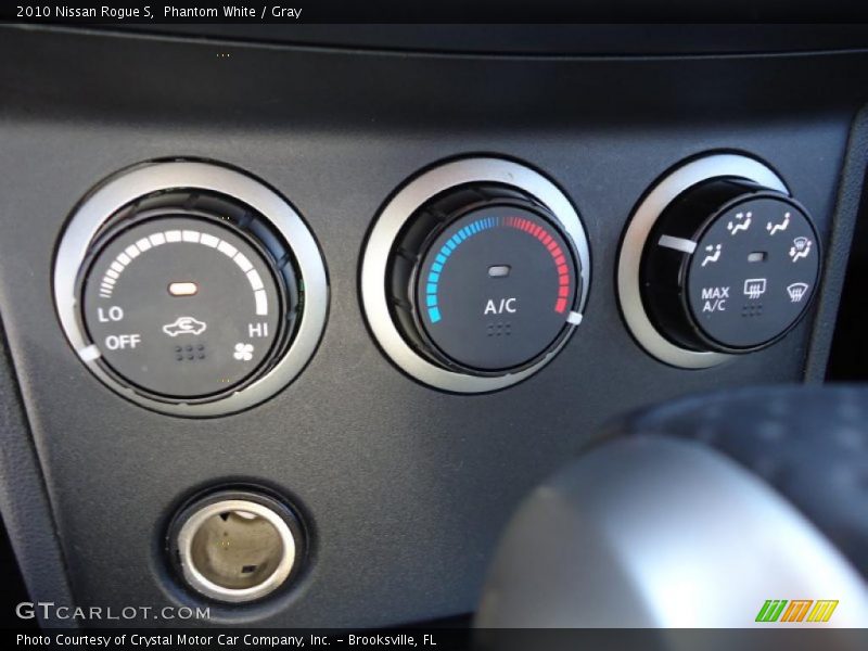 Phantom White / Gray 2010 Nissan Rogue S