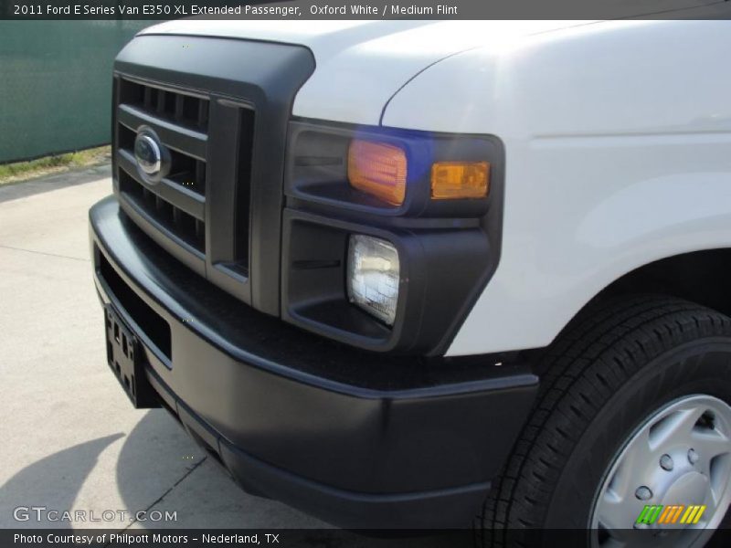 Oxford White / Medium Flint 2011 Ford E Series Van E350 XL Extended Passenger