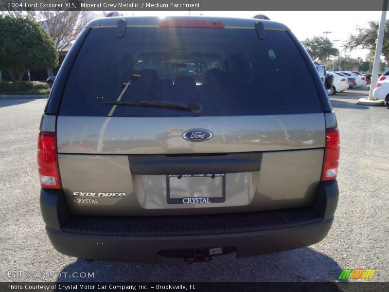 Mineral Grey Metallic / Medium Parchment 2004 Ford Explorer XLS