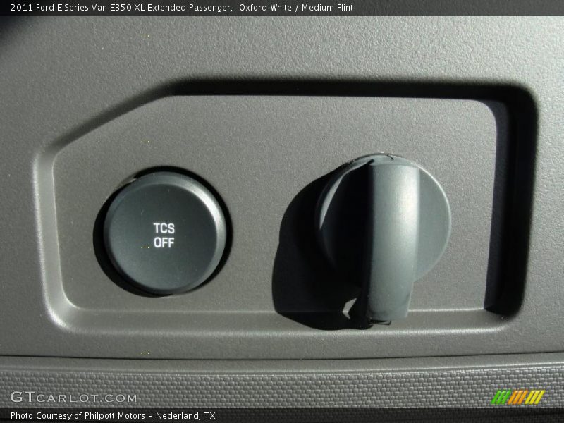 Oxford White / Medium Flint 2011 Ford E Series Van E350 XL Extended Passenger