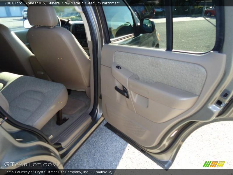 Mineral Grey Metallic / Medium Parchment 2004 Ford Explorer XLS