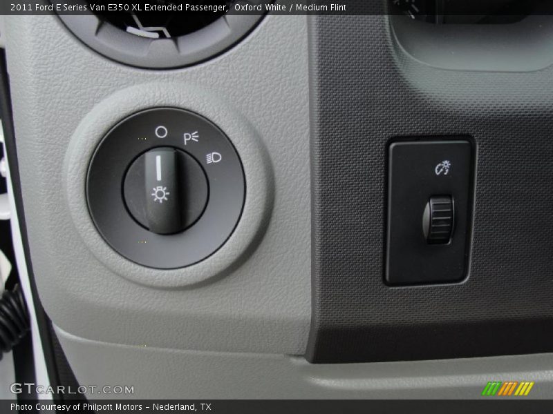 Oxford White / Medium Flint 2011 Ford E Series Van E350 XL Extended Passenger