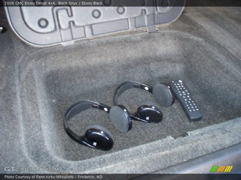 Black Onyx / Ebony Black 2006 GMC Envoy Denali 4x4