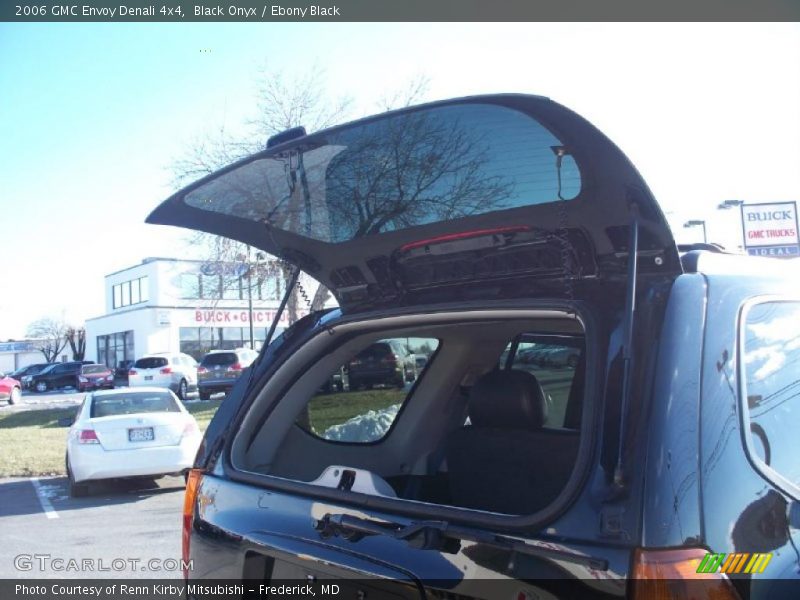 Black Onyx / Ebony Black 2006 GMC Envoy Denali 4x4