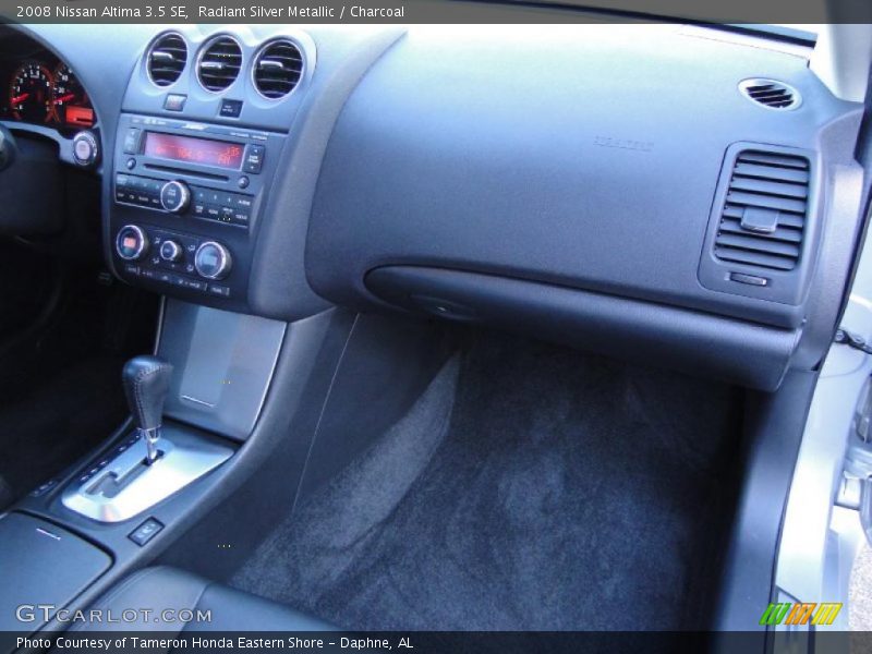 Radiant Silver Metallic / Charcoal 2008 Nissan Altima 3.5 SE