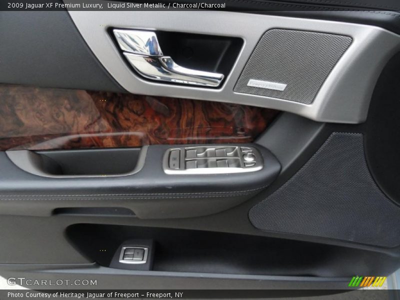 Liquid Silver Metallic / Charcoal/Charcoal 2009 Jaguar XF Premium Luxury