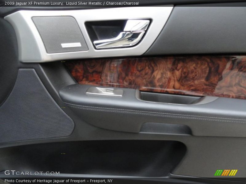 Liquid Silver Metallic / Charcoal/Charcoal 2009 Jaguar XF Premium Luxury