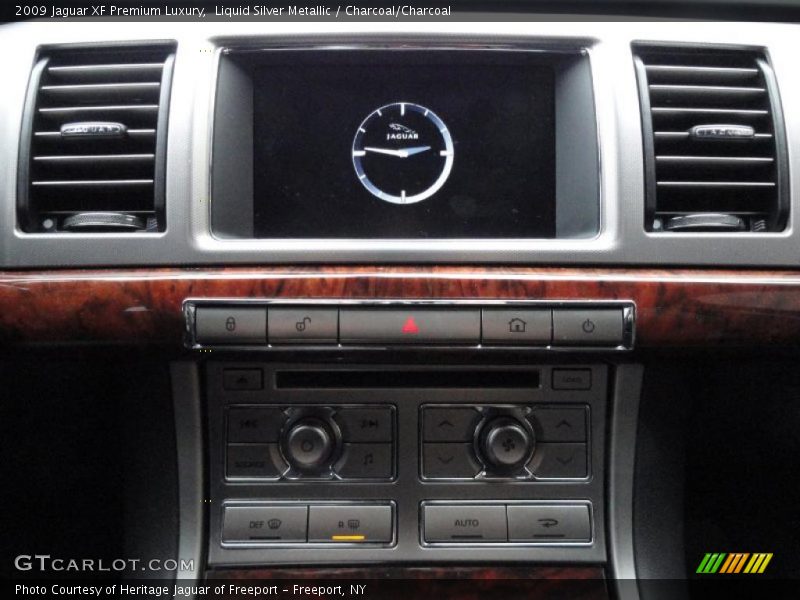 Liquid Silver Metallic / Charcoal/Charcoal 2009 Jaguar XF Premium Luxury