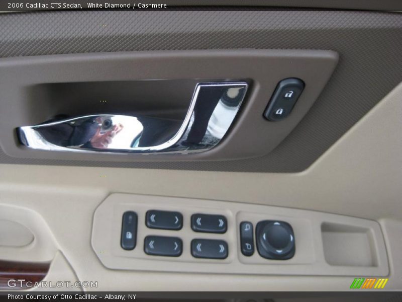 White Diamond / Cashmere 2006 Cadillac CTS Sedan