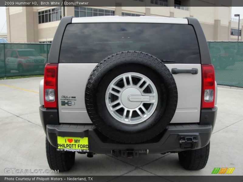 Birch White / Ebony/Pewter 2009 Hummer H3