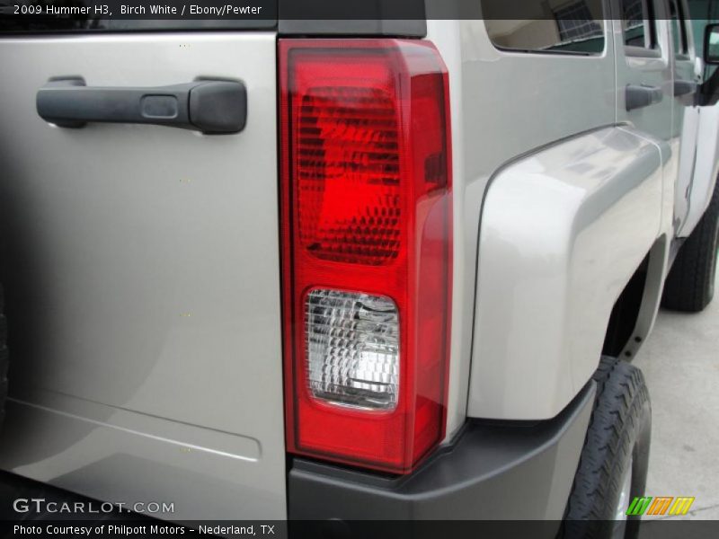 Birch White / Ebony/Pewter 2009 Hummer H3