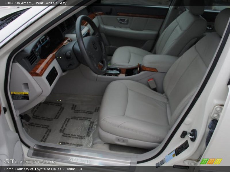 Pearl White / Gray 2004 Kia Amanti