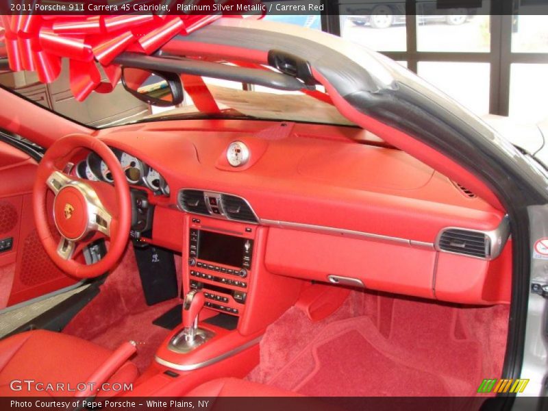 Dashboard of 2011 911 Carrera 4S Cabriolet