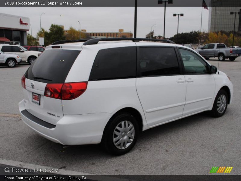 Super White / Stone 2009 Toyota Sienna LE