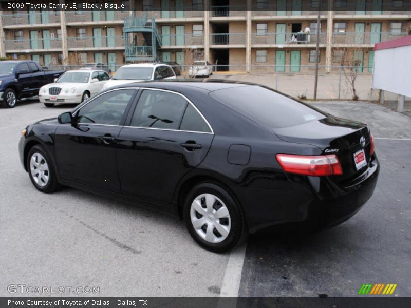 Black / Bisque 2009 Toyota Camry LE