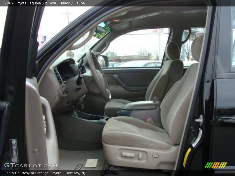 Black / Taupe 2007 Toyota Sequoia SR5 4WD