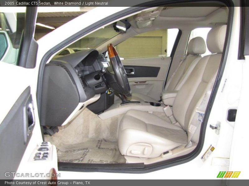 White Diamond / Light Neutral 2005 Cadillac CTS Sedan