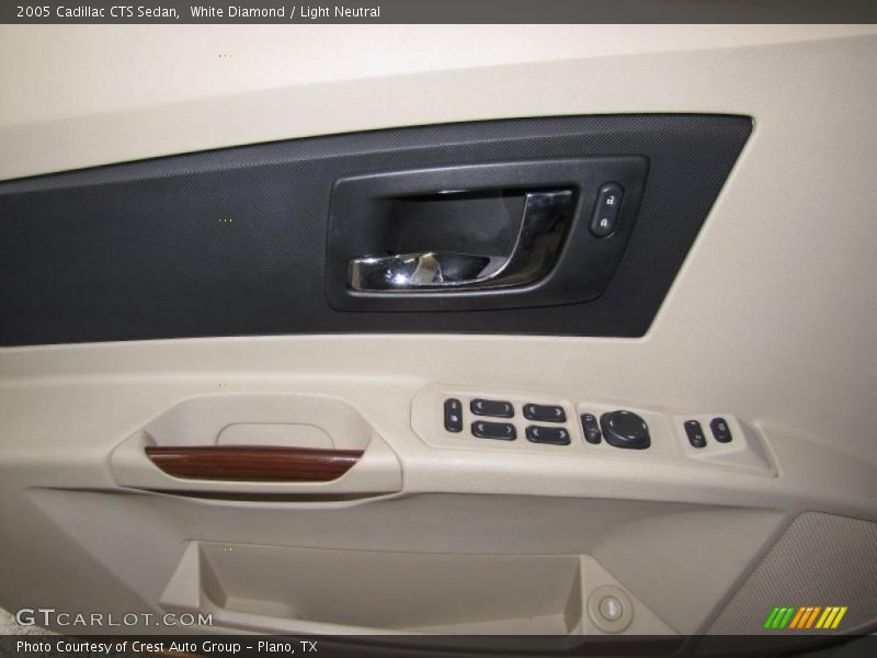 White Diamond / Light Neutral 2005 Cadillac CTS Sedan