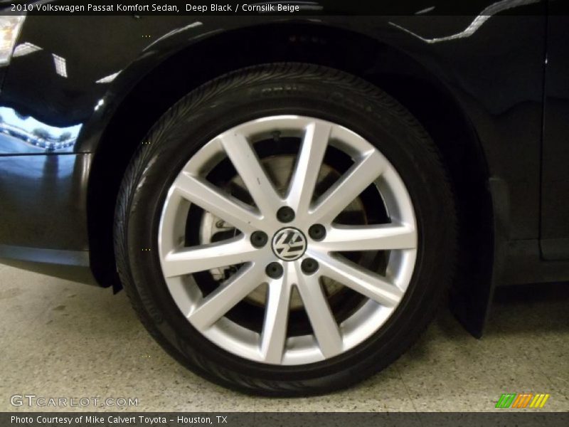 Deep Black / Cornsilk Beige 2010 Volkswagen Passat Komfort Sedan