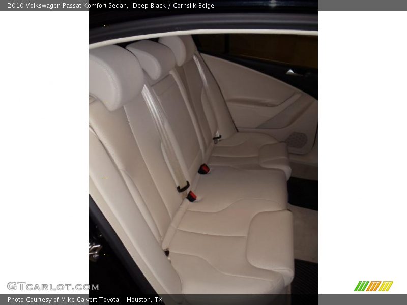 Deep Black / Cornsilk Beige 2010 Volkswagen Passat Komfort Sedan