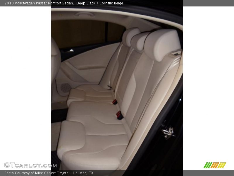 Deep Black / Cornsilk Beige 2010 Volkswagen Passat Komfort Sedan