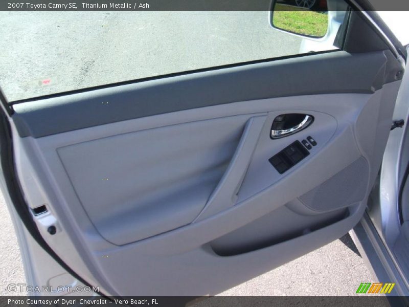Titanium Metallic / Ash 2007 Toyota Camry SE