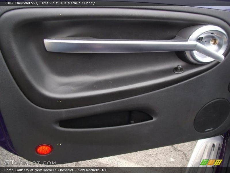Ultra Violet Blue Metallic / Ebony 2004 Chevrolet SSR