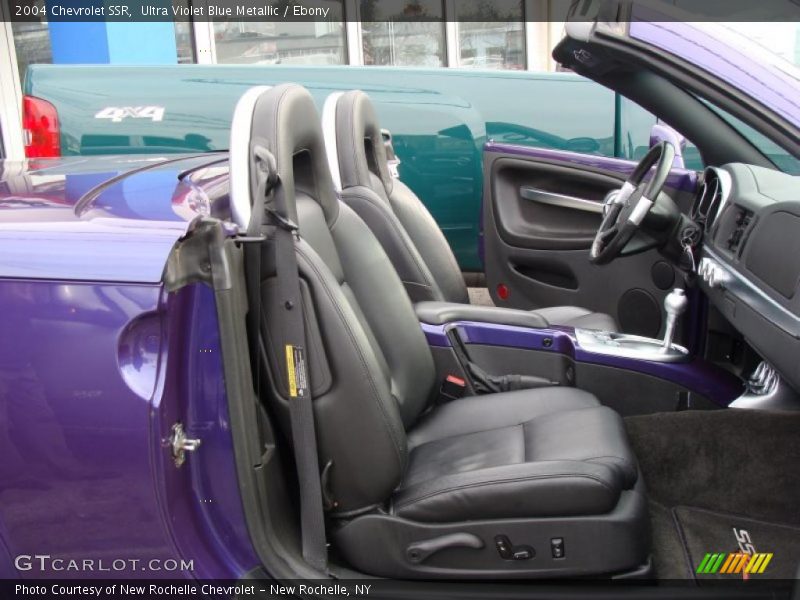  2004 SSR  Ebony Interior