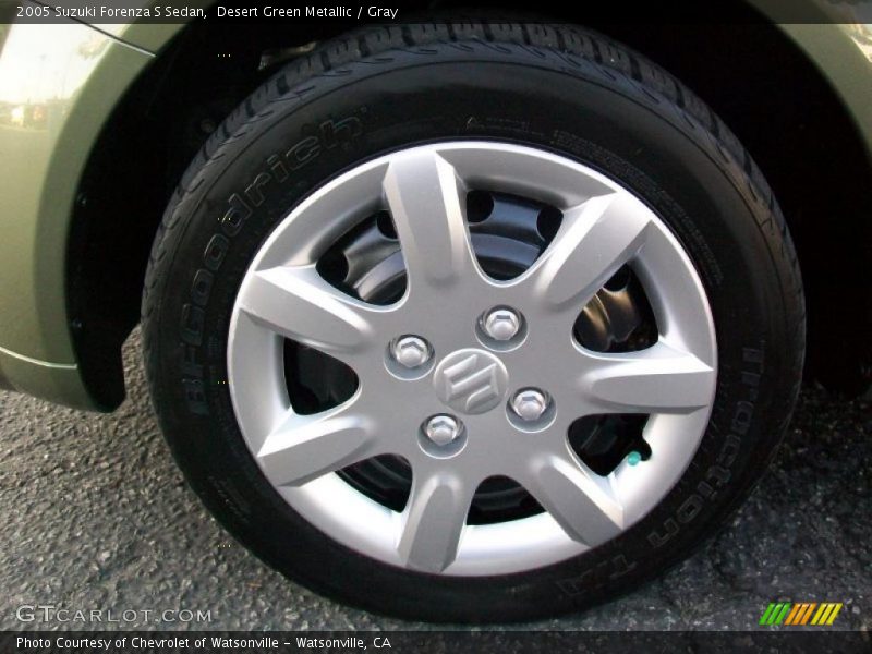 Desert Green Metallic / Gray 2005 Suzuki Forenza S Sedan