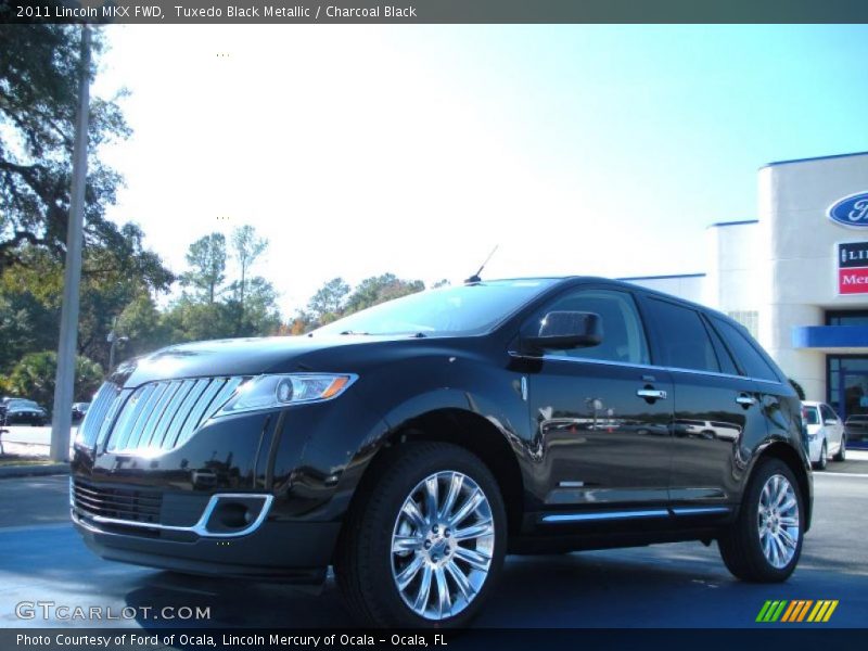 Tuxedo Black Metallic / Charcoal Black 2011 Lincoln MKX FWD
