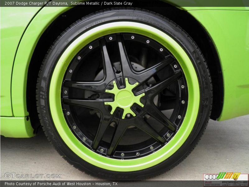 Custom Wheels of 2007 Charger R/T Daytona