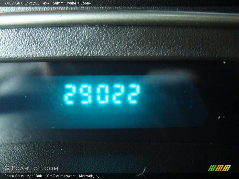 Summit White / Ebony 2007 GMC Envoy SLT 4x4