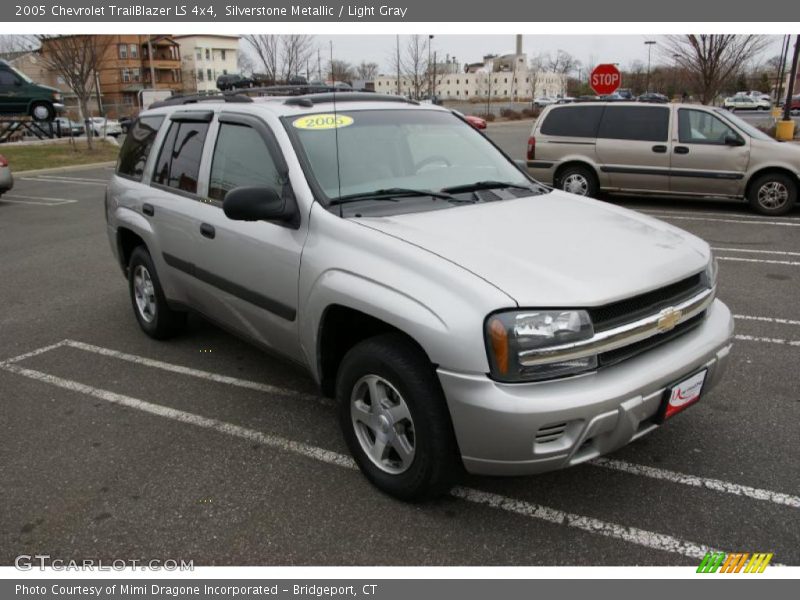 Silverstone Metallic / Light Gray 2005 Chevrolet TrailBlazer LS 4x4