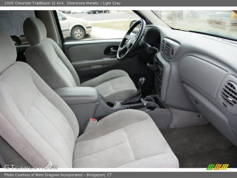 Silverstone Metallic / Light Gray 2005 Chevrolet TrailBlazer LS 4x4
