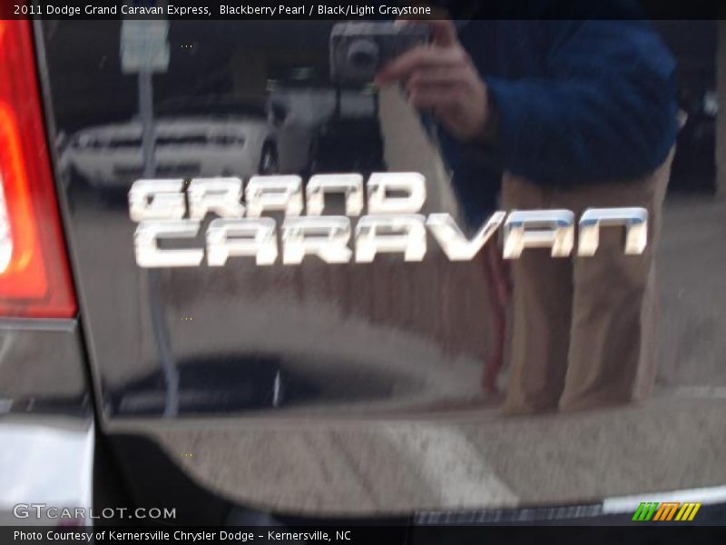 Blackberry Pearl / Black/Light Graystone 2011 Dodge Grand Caravan Express