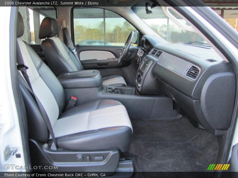 Summit White / Ebony 2008 Chevrolet Avalanche LTZ