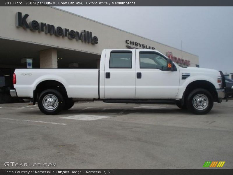 Oxford White / Medium Stone 2010 Ford F250 Super Duty XL Crew Cab 4x4