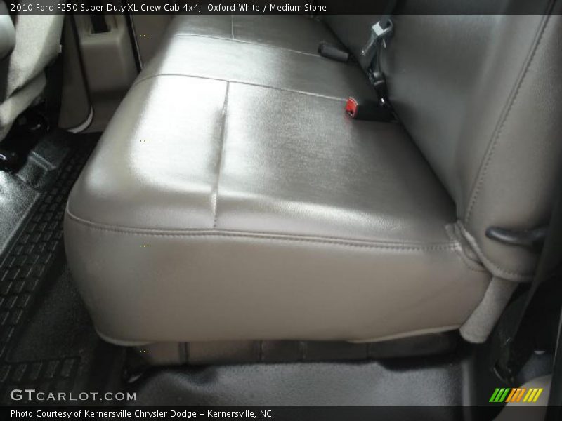 Oxford White / Medium Stone 2010 Ford F250 Super Duty XL Crew Cab 4x4