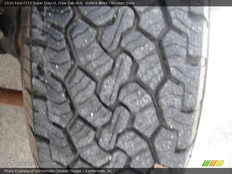 Oxford White / Medium Stone 2010 Ford F250 Super Duty XL Crew Cab 4x4