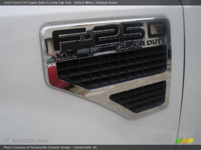  2010 F250 Super Duty XL Crew Cab 4x4 Logo