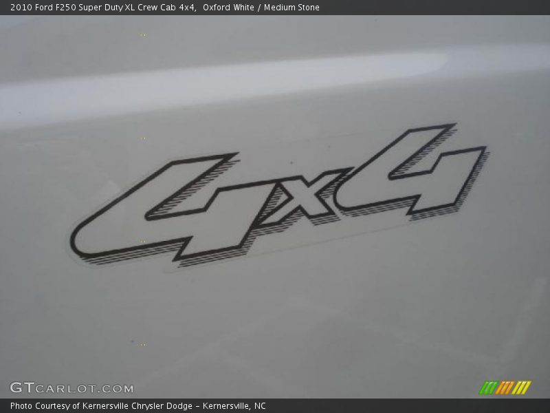 Oxford White / Medium Stone 2010 Ford F250 Super Duty XL Crew Cab 4x4