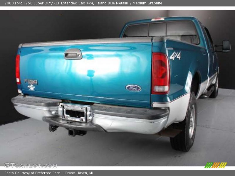 Island Blue Metallic / Medium Graphite 2000 Ford F250 Super Duty XLT Extended Cab 4x4