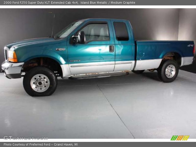 Island Blue Metallic / Medium Graphite 2000 Ford F250 Super Duty XLT Extended Cab 4x4