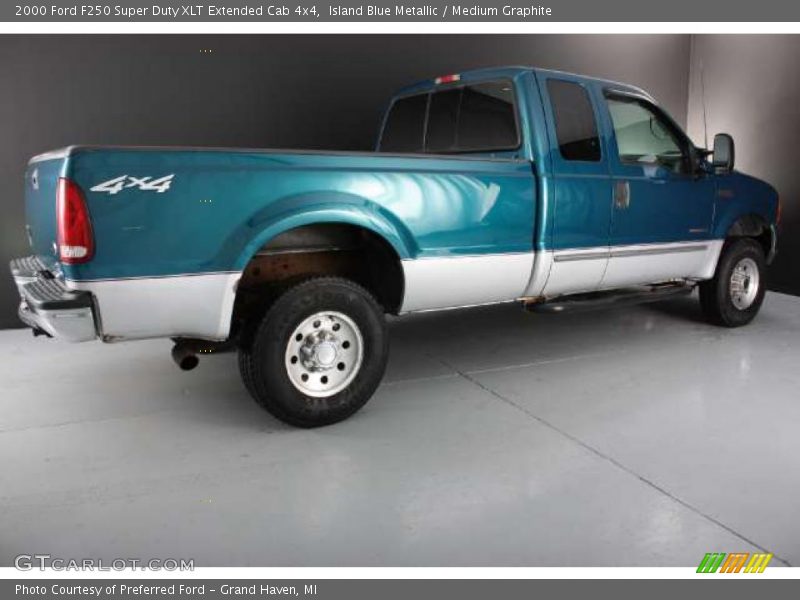 Island Blue Metallic / Medium Graphite 2000 Ford F250 Super Duty XLT Extended Cab 4x4