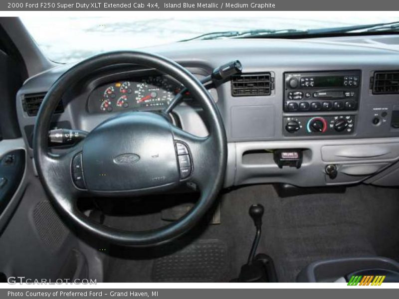 Island Blue Metallic / Medium Graphite 2000 Ford F250 Super Duty XLT Extended Cab 4x4