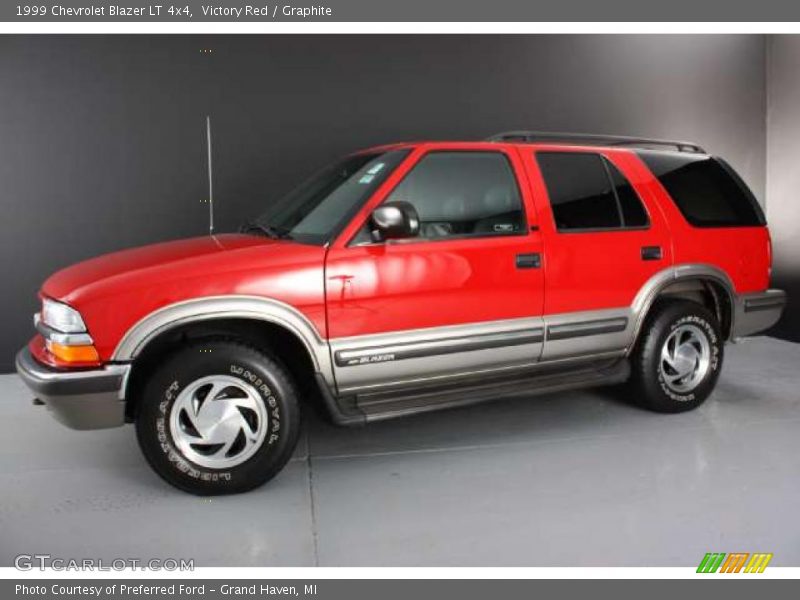 Victory Red / Graphite 1999 Chevrolet Blazer LT 4x4