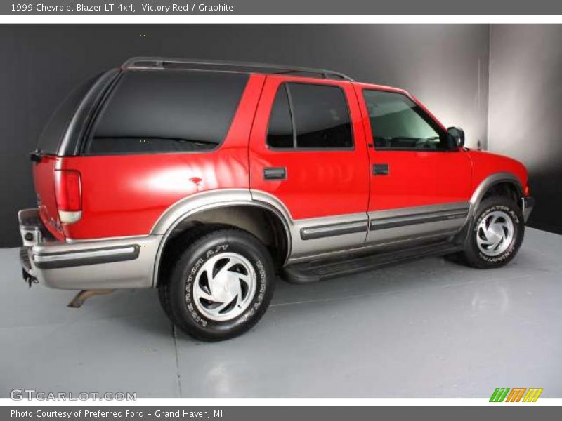 Victory Red / Graphite 1999 Chevrolet Blazer LT 4x4
