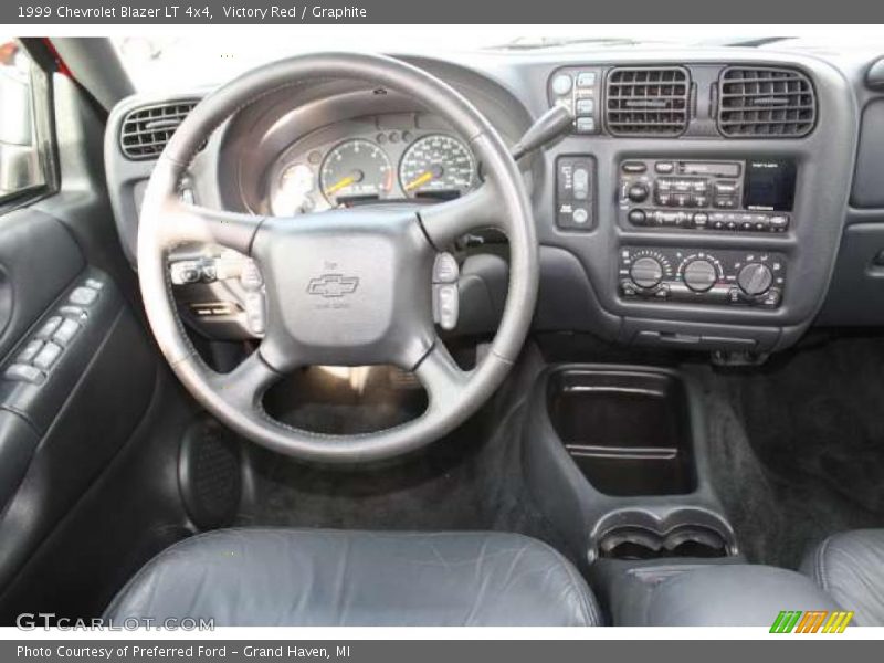 Victory Red / Graphite 1999 Chevrolet Blazer LT 4x4